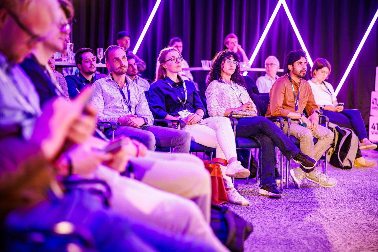 Daria Bugakova (in the middle) at Slush'D, Enschede